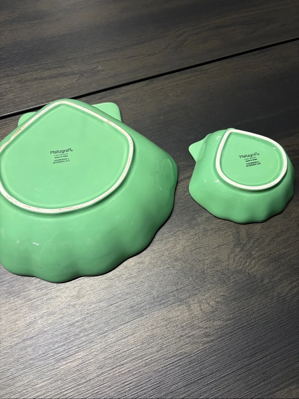 Cottage Core meets Nautical with this Vintage Pfaltzgraff Cool Green Shell Chip